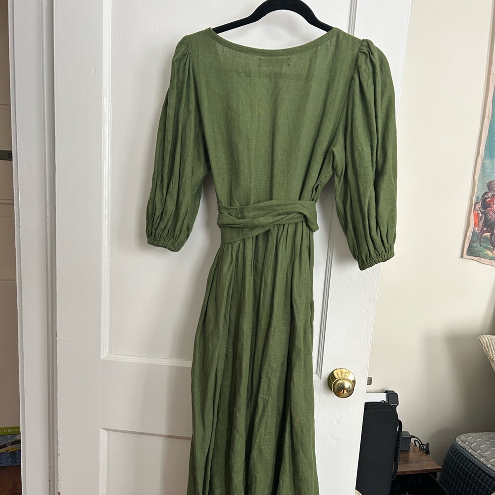 Green Linen Wrap Dress - Picture 10 of 11